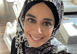 Anjum Hanafi selfie